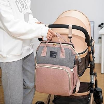 Sac-à-dos-à-langer-ergonomique-sur-poussette