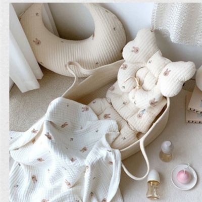Matelas-pour-poussette-harmonie-dans-chambre-bébé