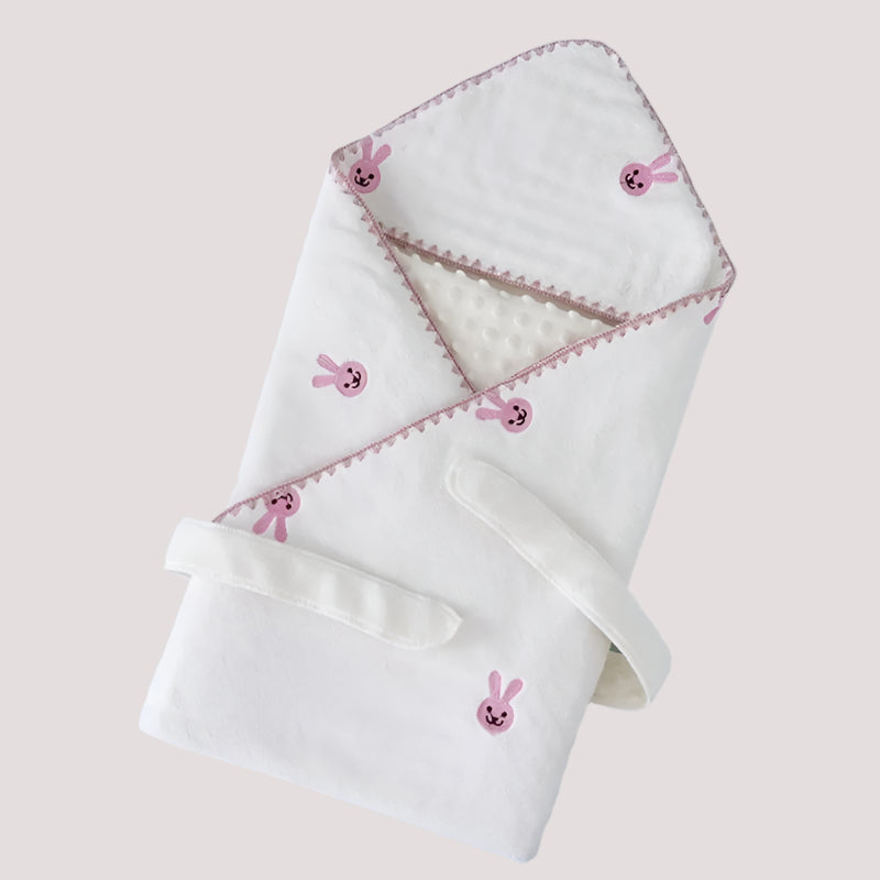 Nid-d'ange-enveloppant-lapin