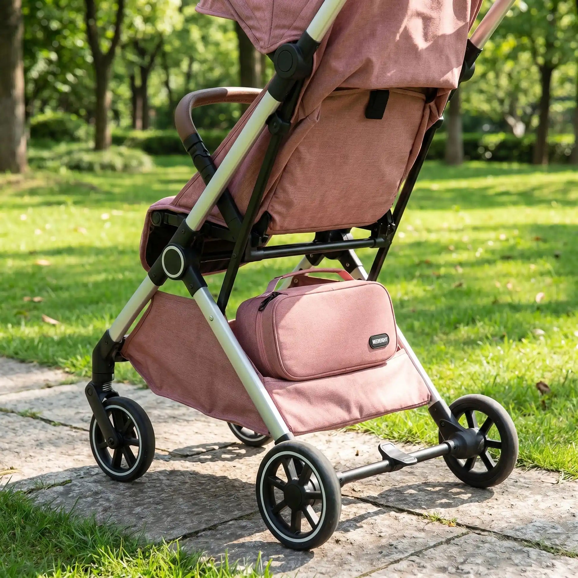 Porte biberon isotherme nomade sous poussette