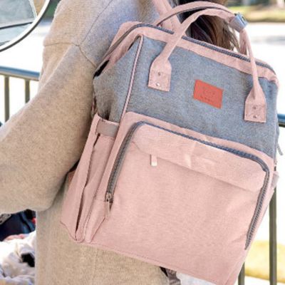 Sac-à-dos-à-langer-convivial-gris-et-rose