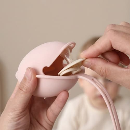 boite a tetine bebe simplicité couleur rose
