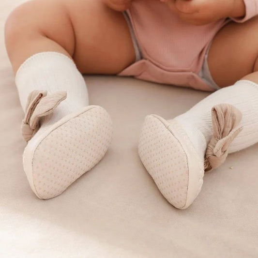 chausson bebe fille 2 en 1 élégant blanc