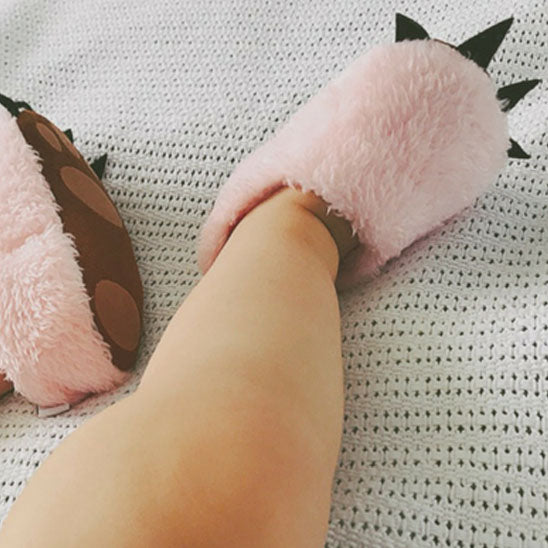 chausson bébé patte griffée rigolote rose