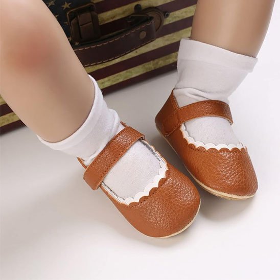chaussure bebe fille bordure dentelle brune