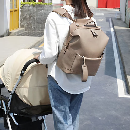 Sac-à-dos-à-langer-classique-beige